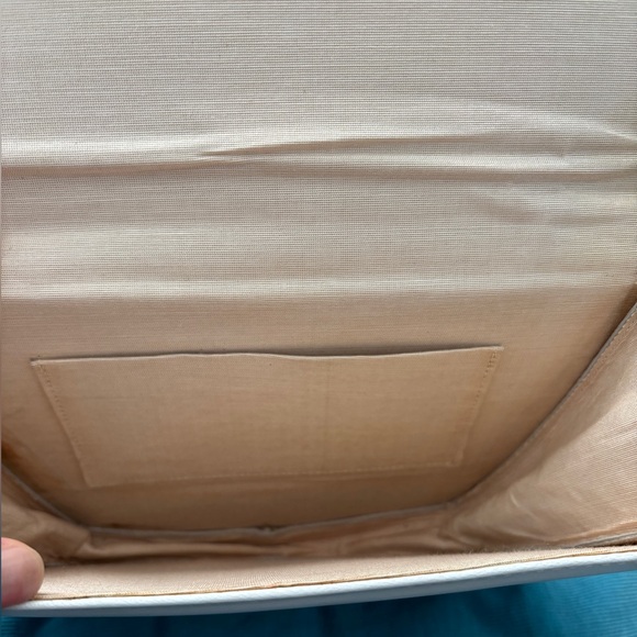 Vintage White leather purse - Picture 7 of 7